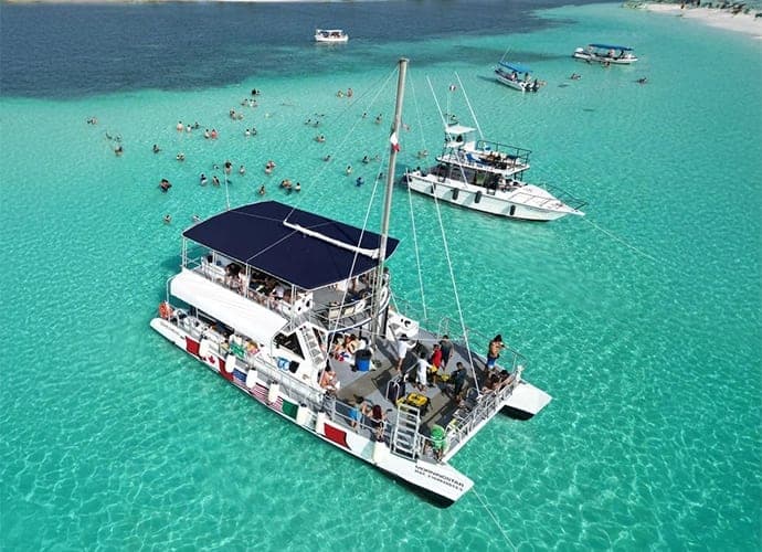 Catamaran Fiesta