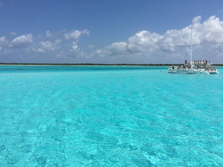 Catamaran Open Bar & Lunch 4